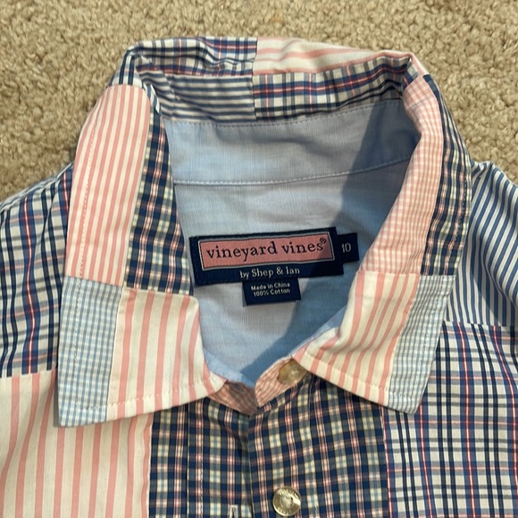 Vineyard Vines patchwork button down - Picture 2 of 4